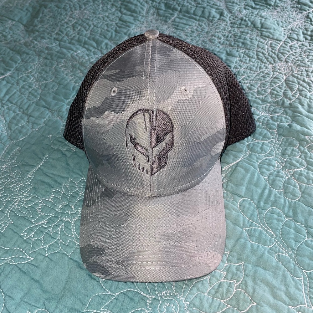 Corvette: C8 Gray Camo Mesh Hat